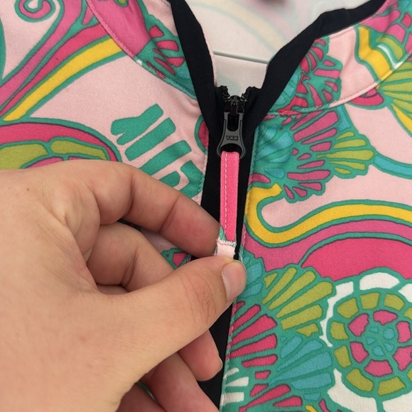 Lilly Pulitzer Trista Long Sleeve 1/2 Zip Pullover Jacket
Size Small - Picture 4 of 5